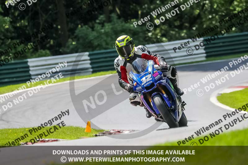 cadwell no limits trackday;cadwell park;cadwell park photographs;cadwell trackday photographs;enduro digital images;event digital images;eventdigitalimages;no limits trackdays;peter wileman photography;racing digital images;trackday digital images;trackday photos
